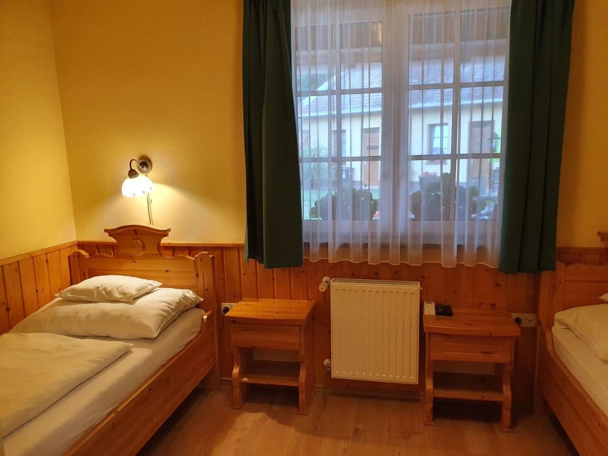 Bozi Rozi Panzio Hotell Fertőboz Exteriör bild
